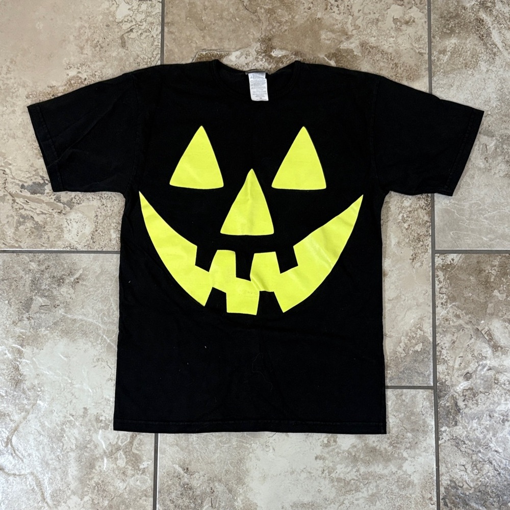 Glow in the Dark Black and Yellow Pumpkin Face Women's Tee